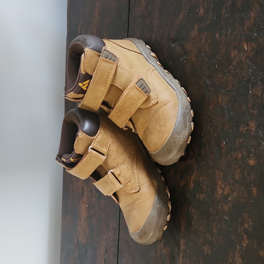 Toddler hiking boots